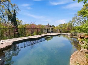 33 Greenbriar Drive, Chappaqua NY 10514