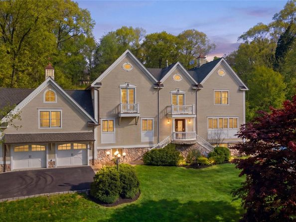 33 Greenbriar Drive, Chappaqua NY 10514