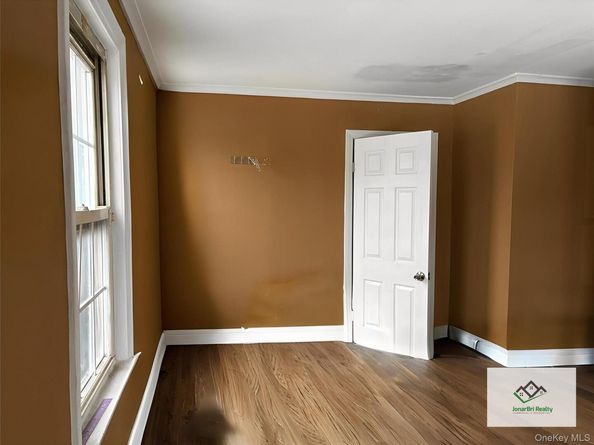 21 E Clinton Avenue, Roosevelt NY 11575