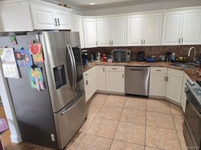 10 Bainbridge Avenue, Melville NY 11747