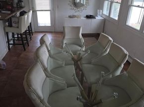 10 Bainbridge Avenue, Melville NY 11747