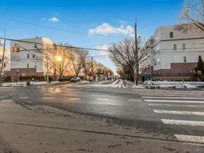 121 Sunset Boulevard 10121, Bronx NY 10473