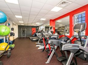 121 Sunset Boulevard 10121, Bronx NY 10473