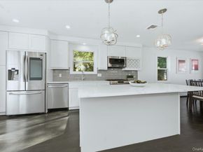 4 Lawrence Place, Pelham NY 10803