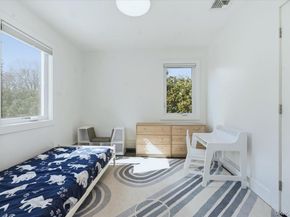 4 Lawrence Place, Pelham NY 10803