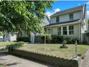 8946 215th Place, Queens Village NY 11427