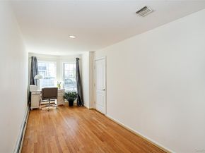 54 Landing Road, Glen Cove NY 11542