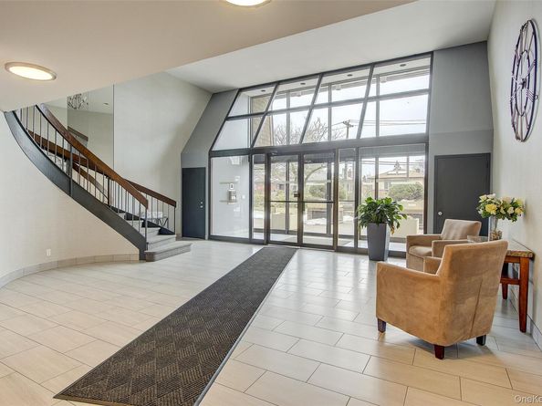 209-33 26th Avenue TJ, Bayside NY 11360