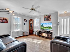 1020 N 5th Street, New Hyde Park NY 11040