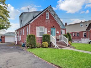 1020 N 5th Street, New Hyde Park NY 11040