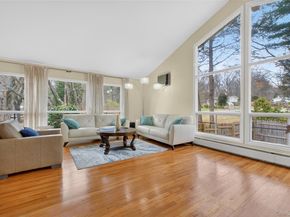 2314 Sultana Drive, Yorktown Heights NY 10598