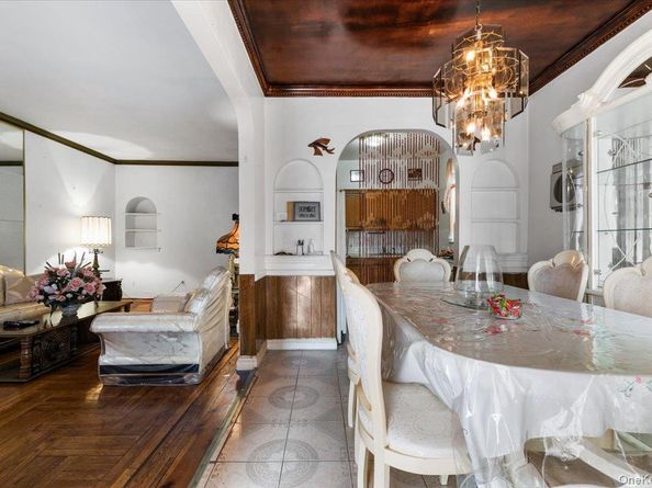 9217 Avenue B, Brooklyn NY 11236