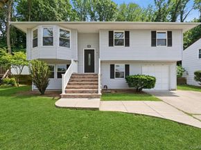 9 Harmony Lane, Glen Cove NY 11542