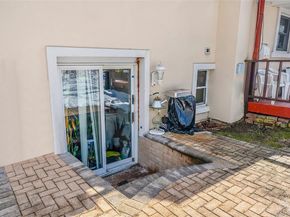 86 Overlook Drive, East Islip NY 11730