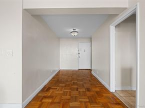 2835 Webb Avenue 9E, Bronx NY 10468