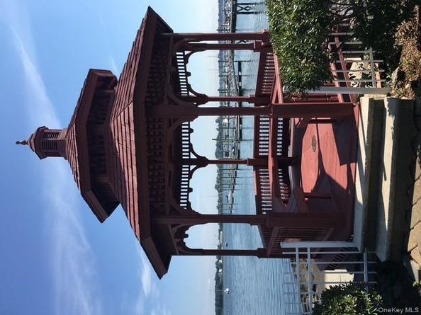 204 Outlook Avenue, Bronx NY 10465