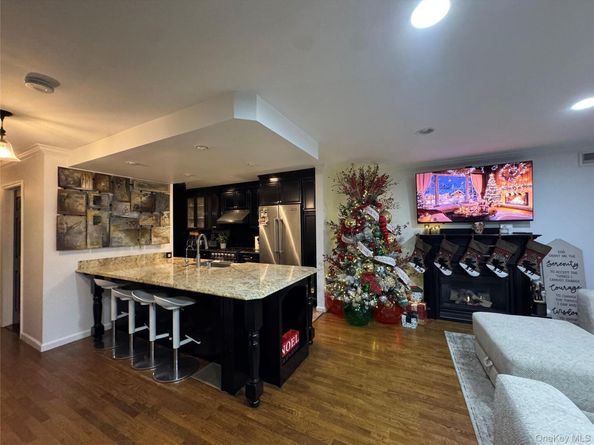 204 Outlook Avenue, Bronx NY 10465