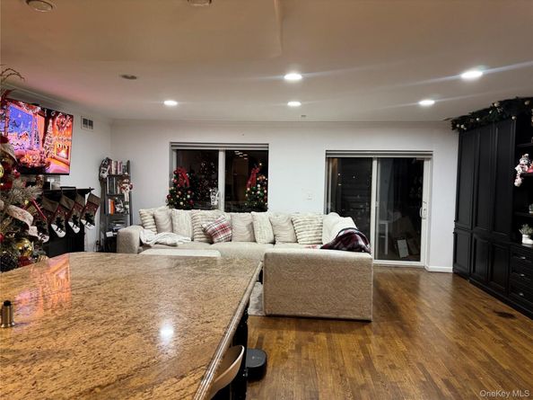 204 Outlook Avenue, Bronx NY 10465