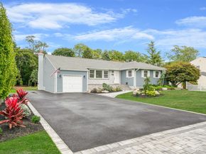 827 Aberdeen Road, West Bay Shore NY 11706