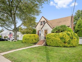 1134 Rosegold Street, Franklin Square NY 11010