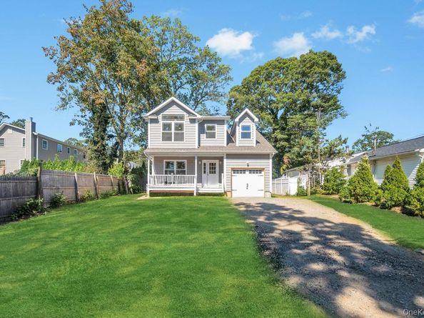 33 Rosemont Avenue, Farmingville NY 11738