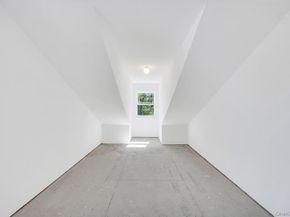 33 Rosemont Avenue, Farmingville NY 11738