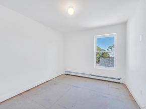 33 Rosemont Avenue, Farmingville NY 11738