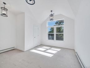 33 Rosemont Avenue, Farmingville NY 11738