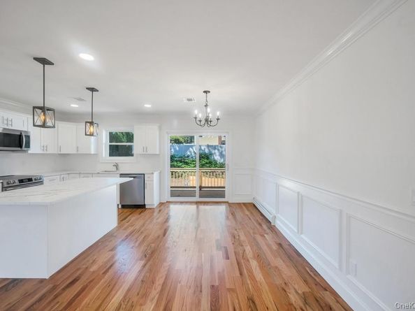 33 Rosemont Avenue, Farmingville NY 11738