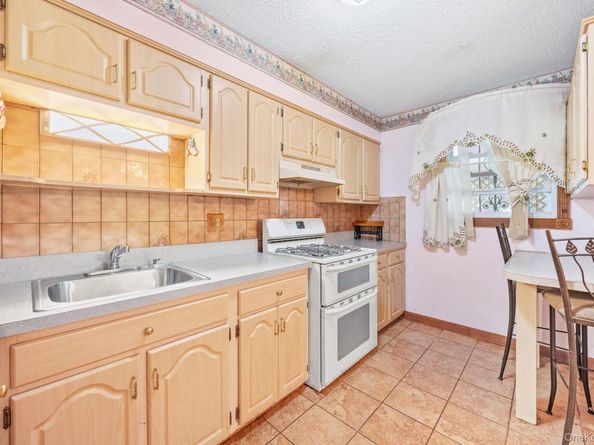 96 Herzl Street, Brooklyn NY 11212