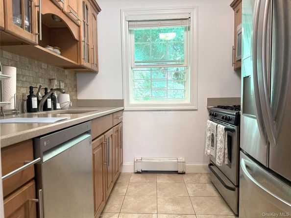224-65 Kingsbury Avenue B, Bayside NY 11364