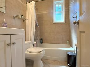 224-65 Kingsbury Avenue B, Bayside NY 11364