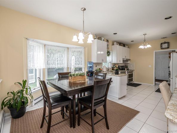 2 Moor Lane, East Patchogue NY 11772