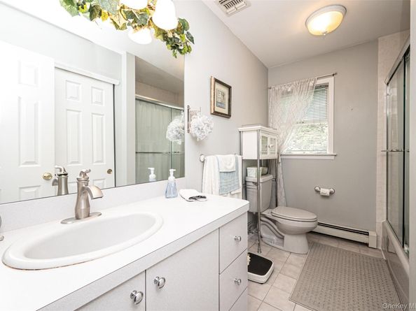 2 Moor Lane, East Patchogue NY 11772