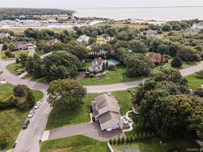2 Moor Lane, East Patchogue NY 11772
