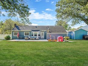 9 Carston Street W, Selden NY 11784