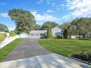 9 Carston Street W, Selden NY 11784