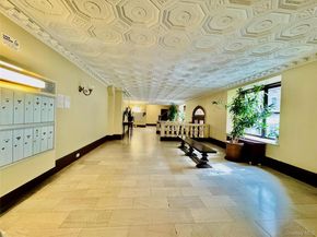 117-14 Union Turnpike Ac3, Kew Gardens NY 11415