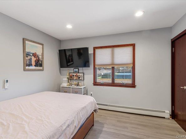 3822 Greentree Drive, Oceanside NY 11572