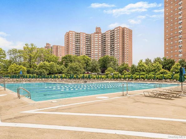 5700 Arlington Avenue 15S, Bronx NY 10471