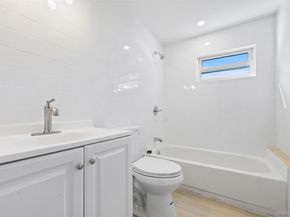 40 Duke Street, Deer Park NY 11729
