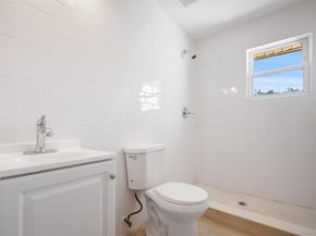 40 Duke Street, Deer Park NY 11729