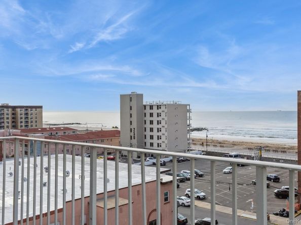 210 E Broadway 6B, Long Beach NY 11561
