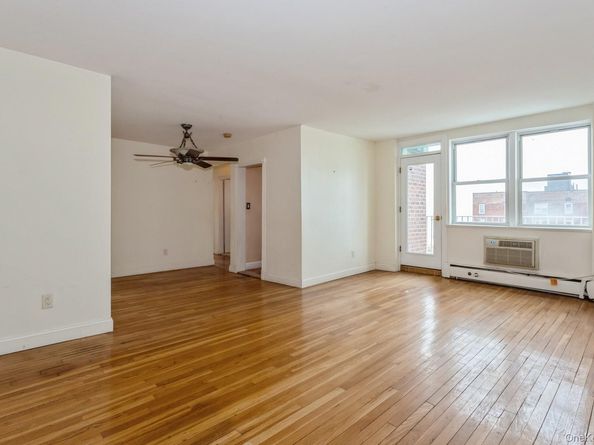 210 E Broadway 6B, Long Beach NY 11561