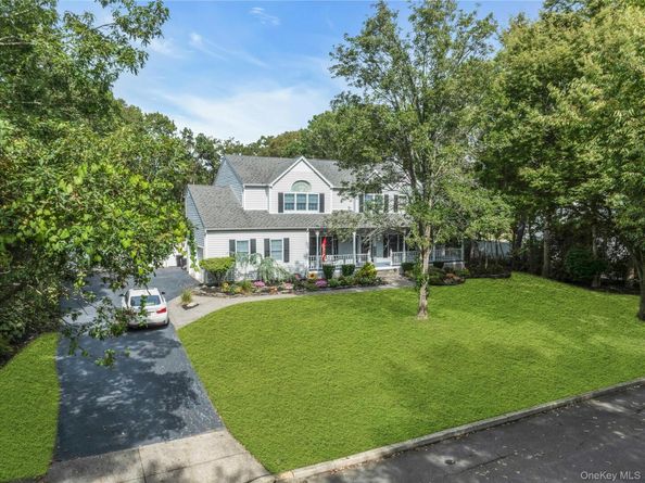 7 Martha Place, Port Jefferson Station NY 11776