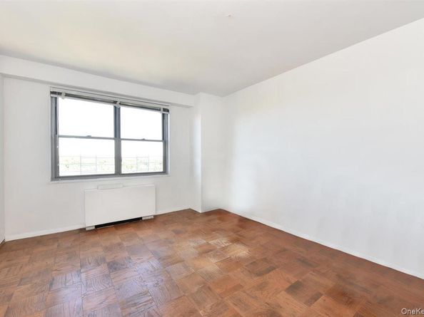 175-20 Wexford Terrace 16L, Jamaica Estates NY 11432