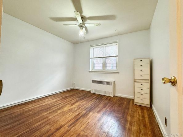 35-40 Clearview Expressway 371, Bayside NY 11361