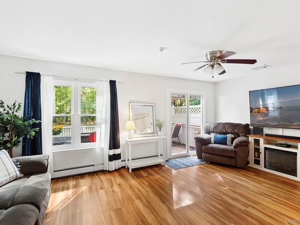 19 Bass Court, Manorville NY 11949