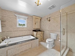 4 Saltmeadow Court, Bayport NY 11705