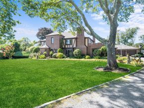 4 Saltmeadow Court, Bayport NY 11705